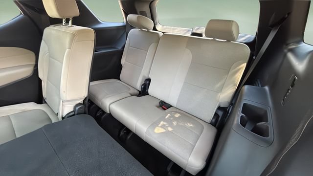 Used 2023 Chevrolet Traverse LS w/ Safety Package FWD image 33