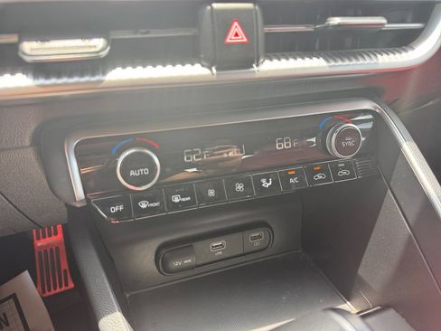 Used 2023 Kia K5 GT-Line w/ GT-Line Premium Package FWD image 38