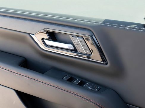 New 2026 GMC Yukon XL AT4 Ultimate w/ LPO, Floor Liner Package image 20