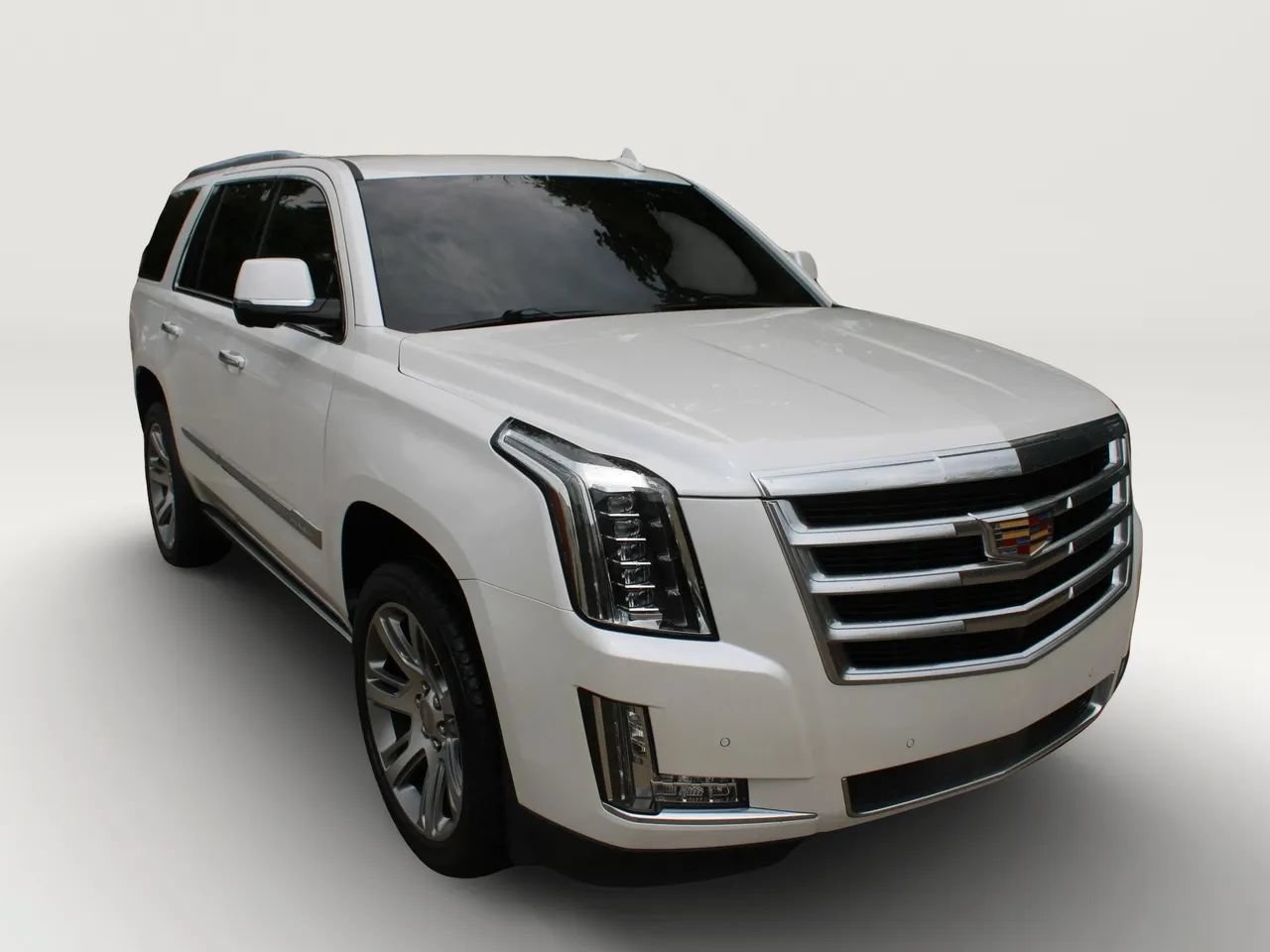 Used 2016 Cadillac Escalade Premium AWD/4WD image 12