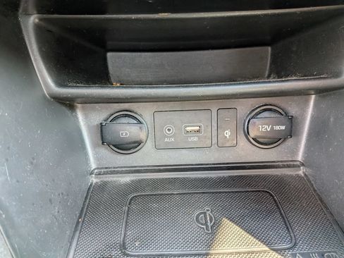 Used 2021 Hyundai Kona Limited AWD/4WD image 59