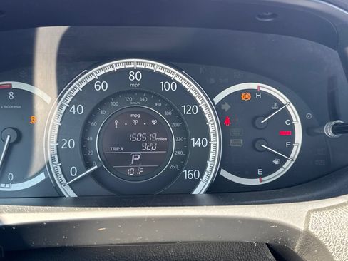 Used 2014 Honda Accord EX image 10