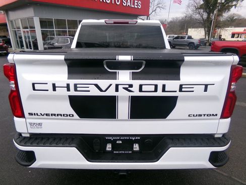 Used 2022 Chevrolet Silverado 1500 Custom w/ Rally Edition image 4