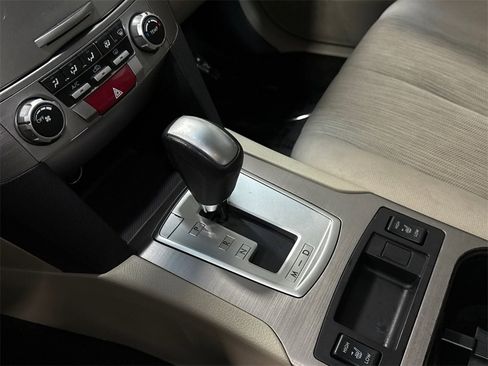 Used 2014 Subaru Legacy 2.5i Premium image 18