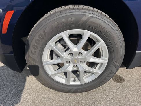 Used 2022 Chevrolet Equinox LT AWD/4WD image 12