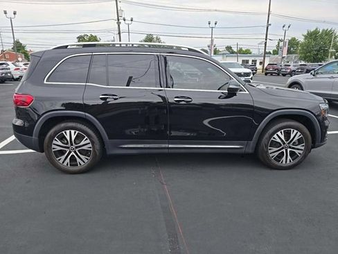 Used 2024 Mercedes-Benz GLB 250 4MATIC image 2