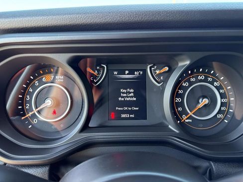 Used 2025 Jeep Wrangler Unlimited Sport AWD/4WD image 38