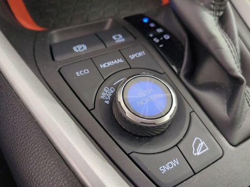 Used 2024 Toyota RAV4 Adventure image 26