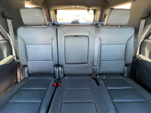 Used 2025 Chevrolet Tahoe Z71 image 26