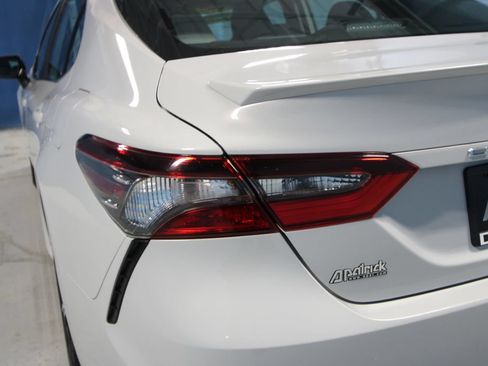Used 2022 Toyota Camry SE w/ Convenience Package FWD image 33
