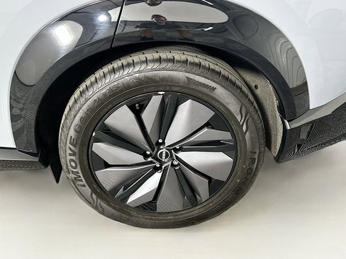 Used 2023 Nissan Ariya FWD image 11