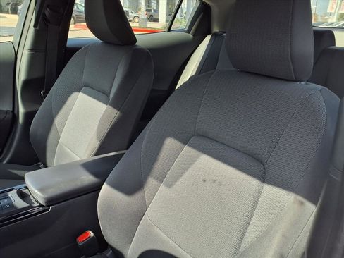 Used 2024 Toyota Prius LE image 14