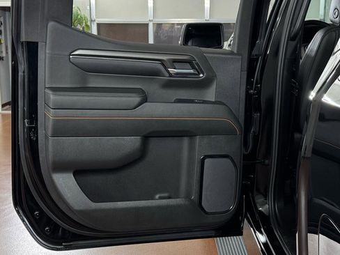 Used 2024 GMC Sierra 1500 AT4 w/ Technology Package image 40