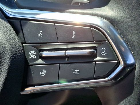 Used 2025 Chevrolet Equinox LT FWD image 21
