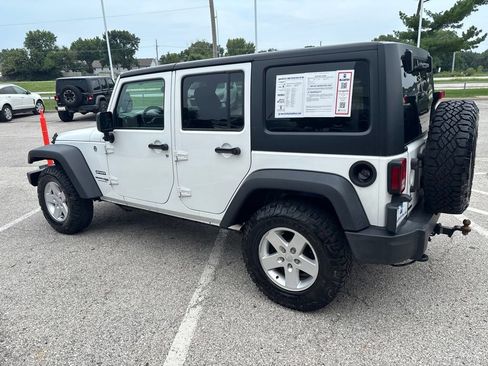 Used 2018 Jeep Wrangler Unlimited Sport S AWD/4WD image 19