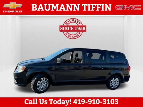 Used 2016 Dodge Grand Caravan SE w/ Quick Order Package 29E SE FWD image 13