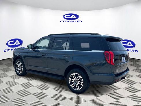 Used 2025 Ford Expedition Active AWD/4WD image 7