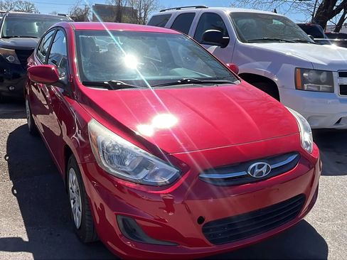 Used 2016 Hyundai Accent SE image 3