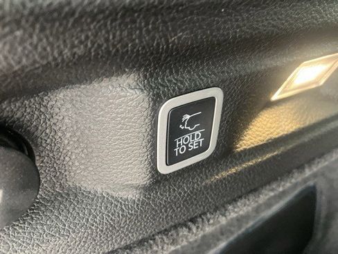 Used 2024 Jeep Grand Cherokee L Summit w/ High Altitude Package image 28