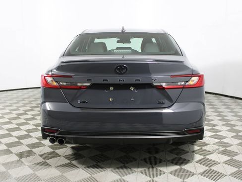 Used 2025 Toyota Camry SE FWD image 31