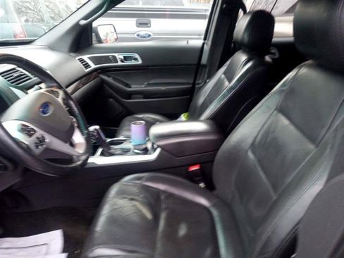 Used 2014 Ford Explorer Limited w/ Equipment Group 301A image 7