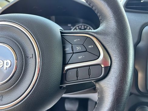 Used 2021 Jeep Renegade Limited AWD/4WD image 27