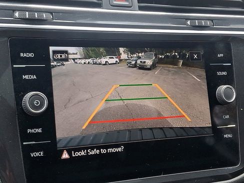 Used 2023 Volkswagen Tiguan SE R-Line AWD/4WD image 19