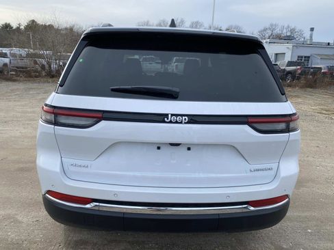 New 2026 Jeep Grand Cherokee Laredo AWD/4WD image 4