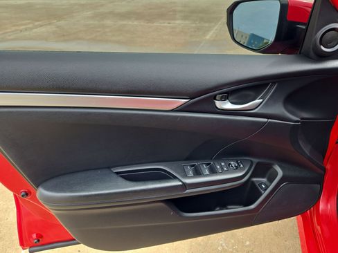 Used 2020 Honda Civic Sport image 12