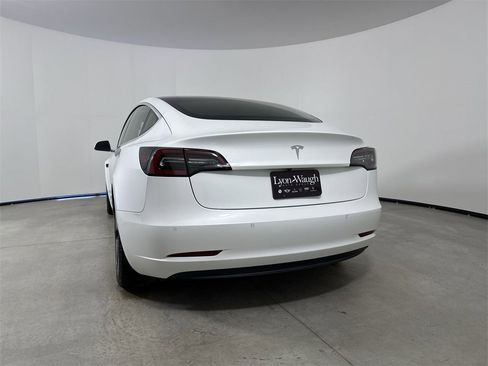 Used 2018 Tesla Model 3 Long Range image 19