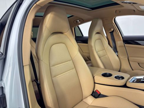 Used 2023 Porsche Panamera 4 image 39