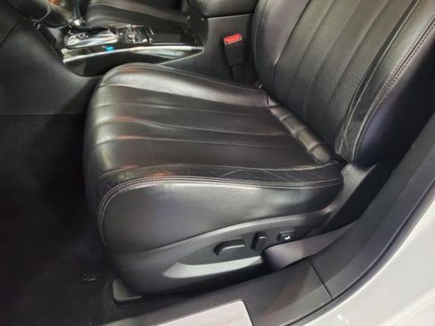 Used 2017 INFINITI QX70 AWD w/ Premium Package image 11