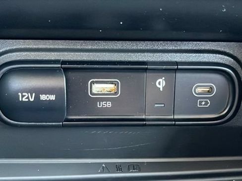Used 2025 Kia Sportage SX AWD/4WD image 36