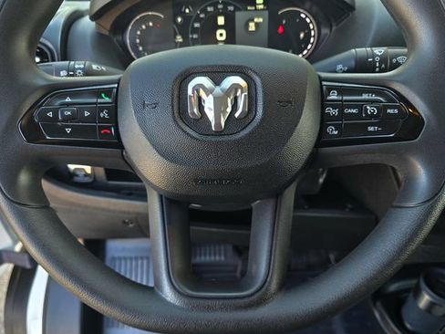 Used 2025 RAM ProMaster 2500 w/ Quick Order Package 22G SLT FWD image 15
