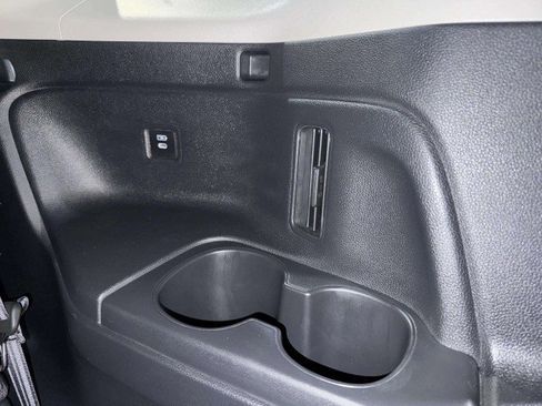 Used 2025 Honda Pilot EX-L image 45