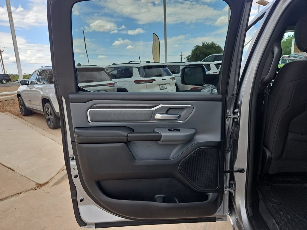 Used 2022 RAM 1500 Big Horn RWD image 13