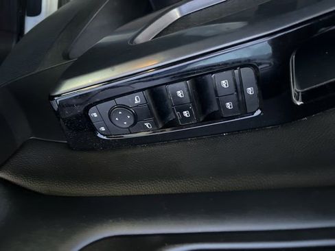 Certified 2023 Nissan Pathfinder SL w/ SL Premium Package image 14