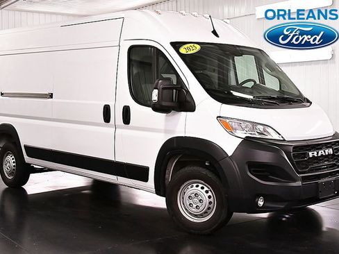 Used 2025 RAM ProMaster 3500 w/ Convenience Group FWD image 1