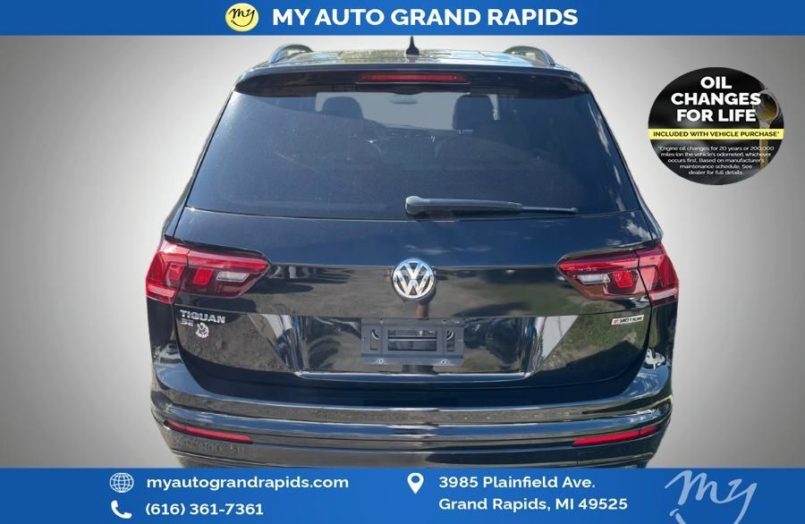Used 2021 Volkswagen Tiguan SE R-Line AWD/4WD image 5
