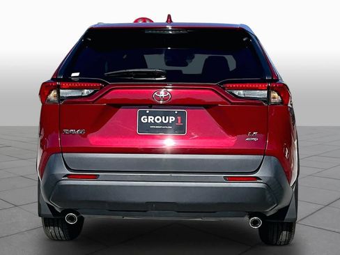 Used 2023 Toyota RAV4 LE AWD/4WD image 5