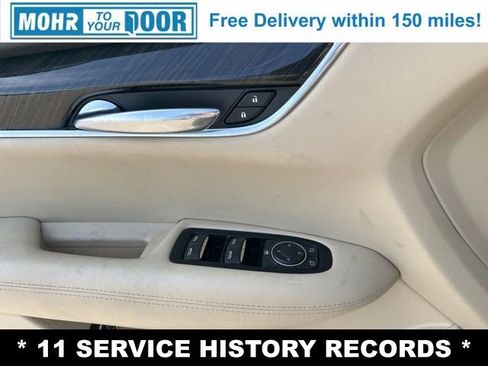 Used 2018 Cadillac XT5 AWD image 24