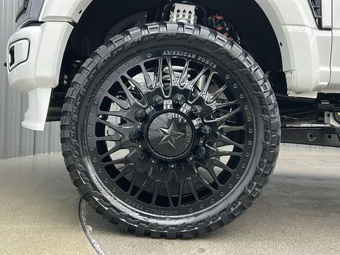 Used 2026 Ford F450 Platinum w/ Platinum Plus Package image 9