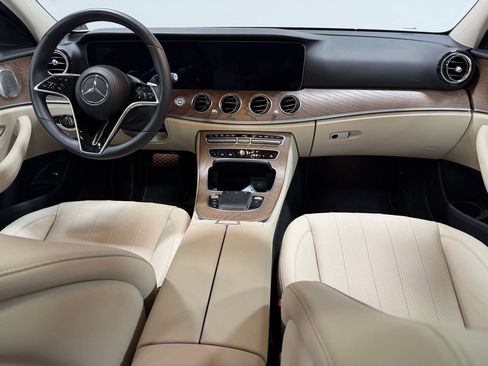 Used 2023 Mercedes-Benz E 350 4MATIC Sedan image 29