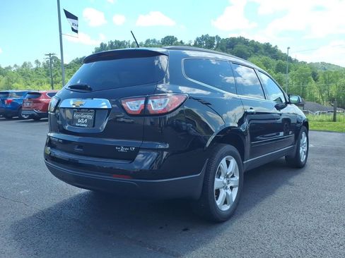 Used 2017 Chevrolet Traverse LT w/ Style and Technology Package AWD/4WD image 8
