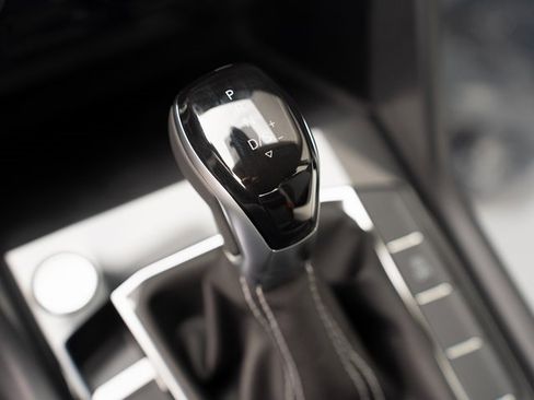 New 2026 Volkswagen Taos S image 12