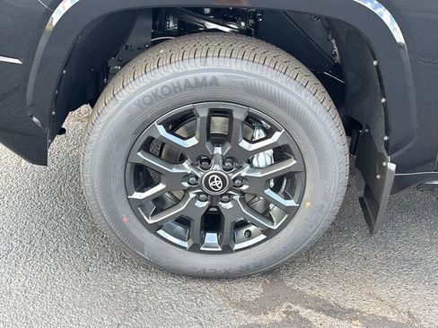 New 2026 Toyota Tundra Platinum AWD/4WD image 30