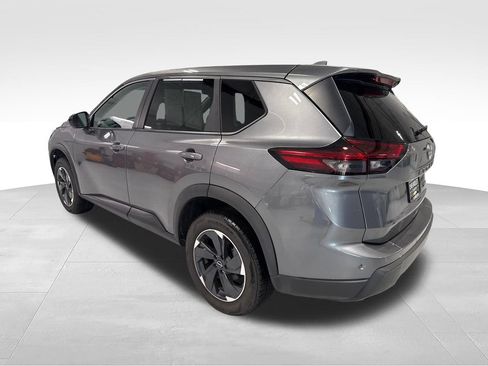 Used 2024 Nissan Rogue SV AWD/4WD image 45