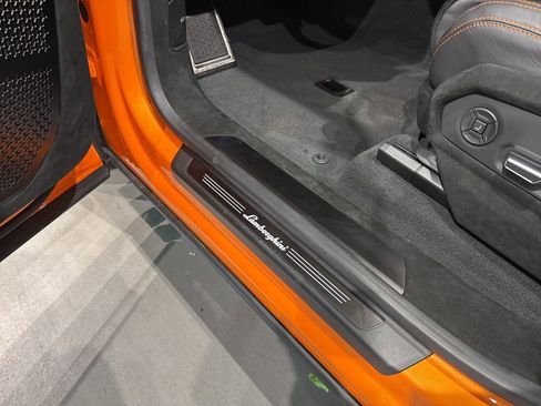 Used 2023 Lamborghini Urus Performante image 31