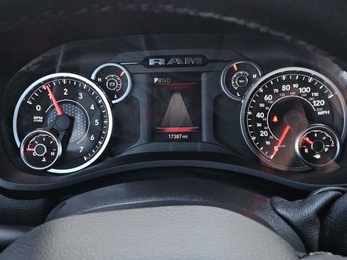 Used 2025 RAM 2500 Lone Star image 23