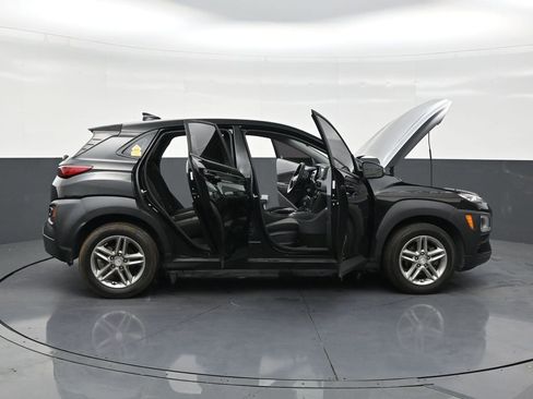 Used 2018 Hyundai Kona SE image 29